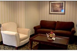 Boarders Inn And Suites By Cobblestone Hotels - Evansville