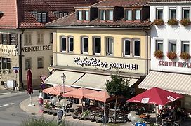 Ferienwohnungen&Zimmer Heintz Bad Königshofen - beste zentrale Lage am Marktplatz