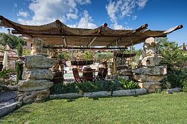 Il Giardino dei Flintstones B&B