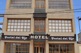 Hotel Portal Del Rio
