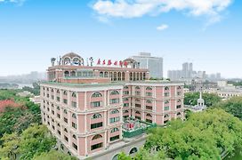 Guangdong Victory Hotel- Located On Shamian Island