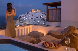 Oneiro Luxury Suites-Adults Only