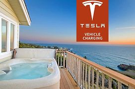 Spectacular Ocean View Penthouse Oceanfront! Hot Tub! Shelter Cove, Ca Tesla Ev Station