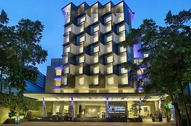 Holiday Inn Express Jakarta Wahid Hasyim, An Ihg Hotel