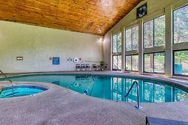Pool-Pinecrest Townhomes-1King 2Bunk Unit