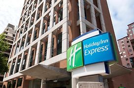 Holiday Inn Express Santiago Las Condes, an IHG hotel