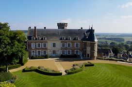 Chateau De Montmirail