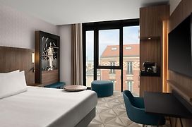 Courtyard By Marriott Paris Porte De Versailles