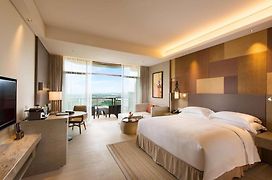 Doubletree Resort By Hilton Hainan Chengmai