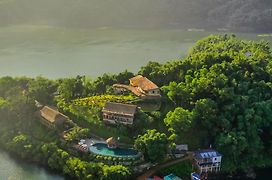 Mai Chau Hideaway Lake Resort