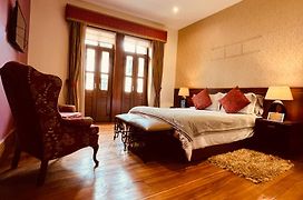Pepe'S House Cuenca Boutique Hotel L B&B