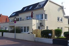 Appartement-Service-Laboe Haus Seewind