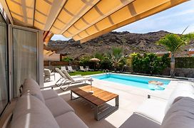 Villa Diana With Private Swimming Pool In Tauro