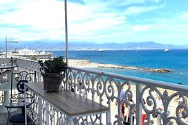 Les Remparts Antibes Location