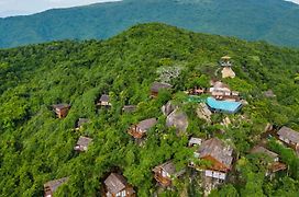 Yalong Bay Earthly Paradise Birds Nest Resort （Mountain Villas)