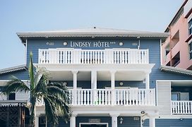 Lindsey Hotel