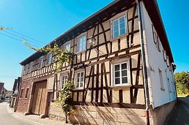 Auszeit - Historisches Ferienhaus in der Südpfalz