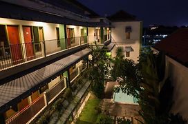 Spazzio Bali Hotel