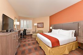 Holiday Inn Express & Suites Elk Grove Central - Hwy 99, An Ihg Hotel