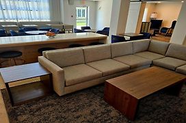 Staybridge Suites - Calgary Airport, An Ihg Hotel