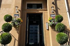 Amani Apartments - Glasgow City Centre