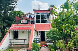 We Have Wonderful Villa At Shantiniketan.