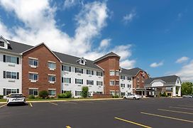 Best Western Plus Appleton Airport Mall Hotel