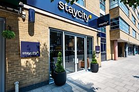 Staycity Aparthotels London Greenwich High Road