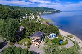 Auberge de la rive de Charlevoix - Auberge de jeunesse familiale pour voyageurs de tous âges