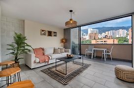 Apartamentos Go Living&Suites by HOUSY HOST