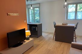 Appartement Moderne Et Parking Prive