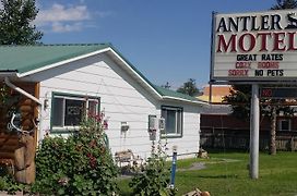 Antler Motel