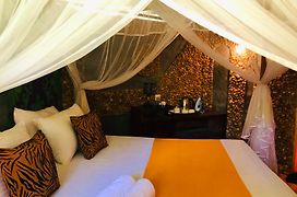 Atha Safari Resort & Riverside Camping