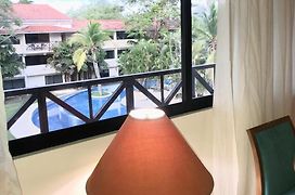 Private Family Room In Coronado Luxury Club & Suites