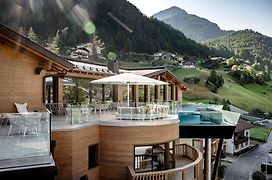 Das Central - Alpine . Luxury . Life