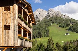 Alpine Hotel Gran Fod\u00E1