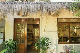 Greenhouse Siargao Boutique Apartments