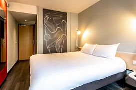 ibis Bourges Centre