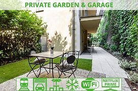 Private Garden & Garage - Self Check-In & Remote Access