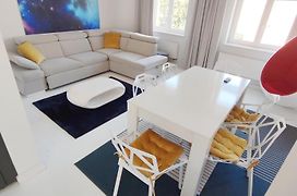 Kosmos 9 - Apartament Orbita By Rentoom