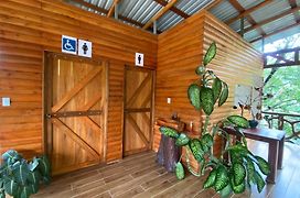 Arenal Rustic Lodge