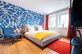 Bunter Hund Apartments - Zentrales Apartment, Parkplatz, Wintergarten, Kinderzimmer