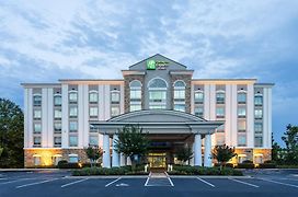 Holiday Inn Express & Suites Columbus At Northlake, An Ihg Hotel