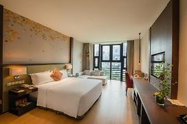 Lia Charlton Hotel Shenzhen