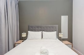 Easy Stay - The Tyrwhitt Rosebank