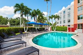 Holiday Inn Express Miami Airport Doral Area, An Ihg Hotel