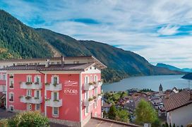 Hotel Londra Slow Living Molveno