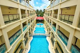 Golden Phoenix Hotel Boracay