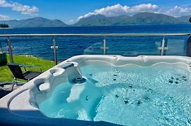 Loch Linnhe Waterfront Lodges With Hot Tubs