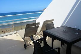 Apartamento 1ª linea Las Canteras -vista mar con terraza y wifi - 307